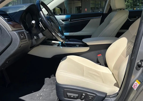 Lexus GS cena 112980 przebieg: 107866, rok produkcji 2017 z Wrocław małe 232